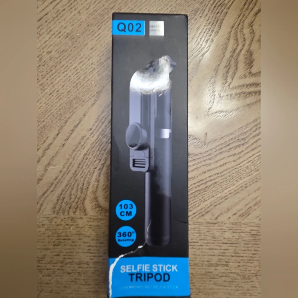 NEW Q02 Black Selfie Stick Tripod